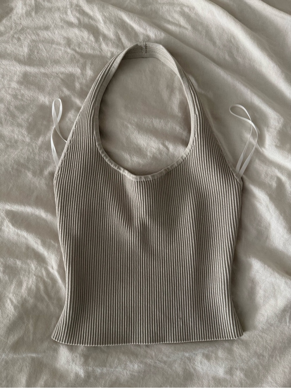Aritzia Babaton Sculpt Knit Ribbed Halter Crop Top in Light Taupe/Stone
